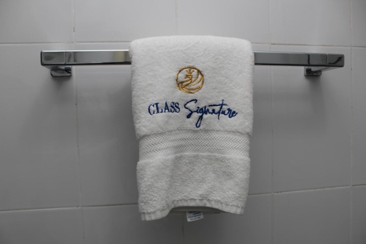 Class Suites 伊凯贾 外观 照片